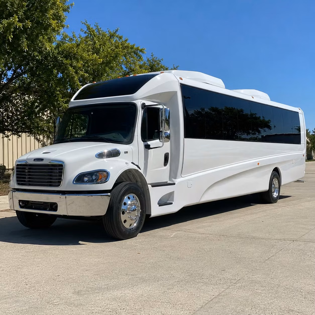 minibus rentals in fishers keep smaller prom groups comfortable and on time