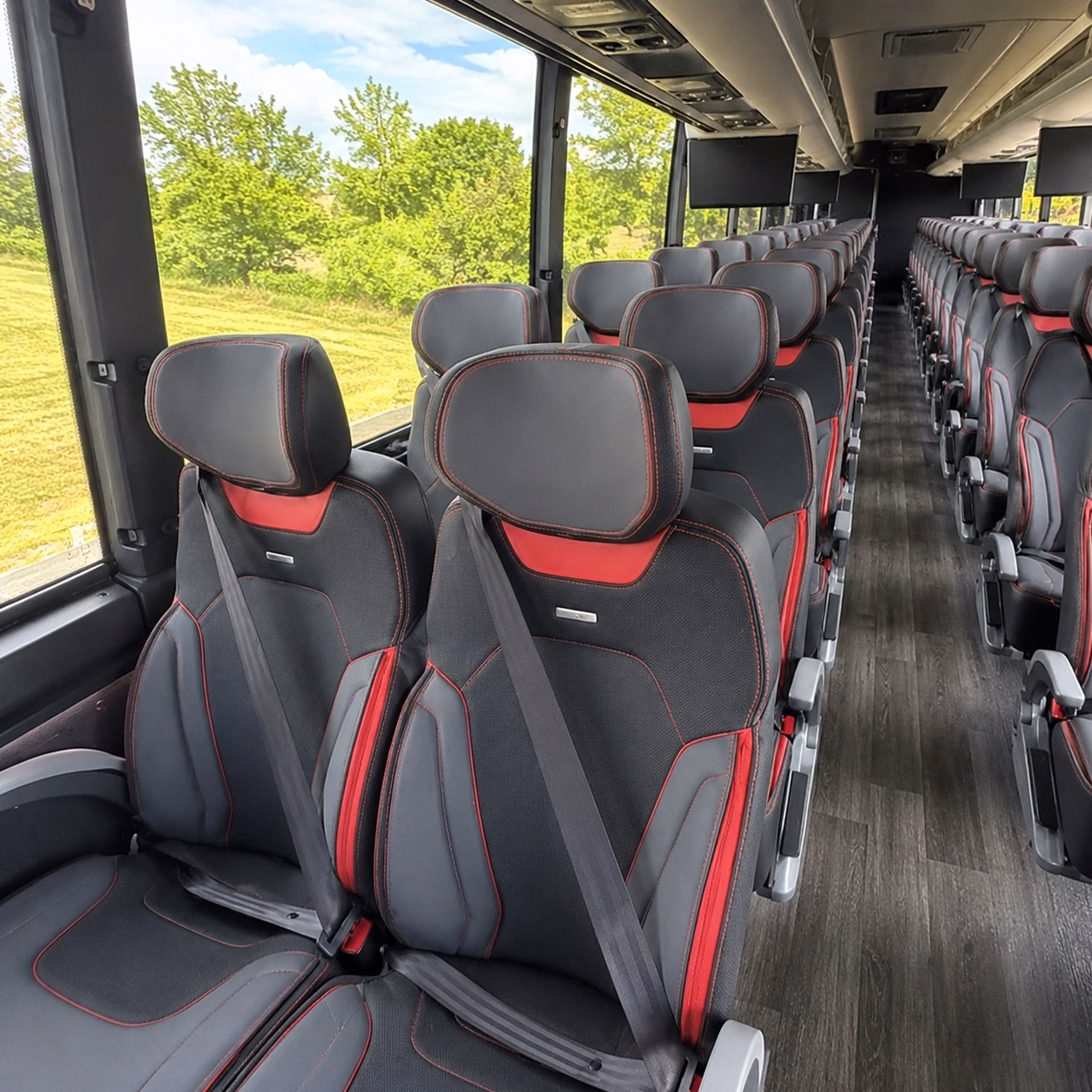 sports team fan charter bus rentals in fishers